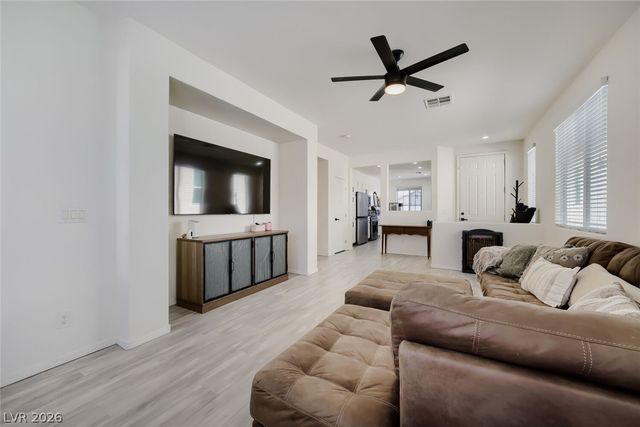 6254 Majestic Hills Avenue, Las Vegas, NV 89141