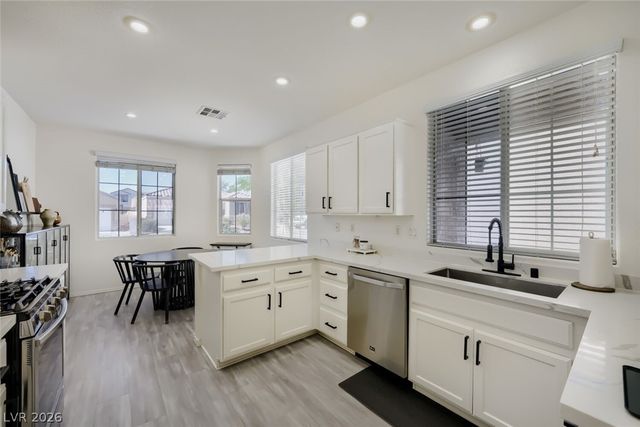 6254 Majestic Hills Avenue, Las Vegas, NV 89141