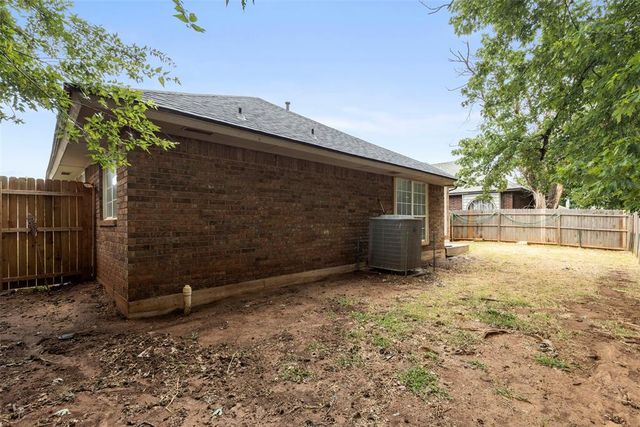 12100 Blueway Avenue, Oklahoma City, OK 73162