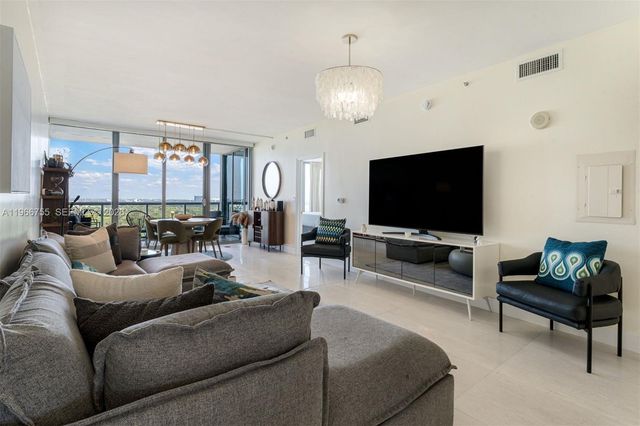 601 NE 36th St 1703, Miami, FL 33137