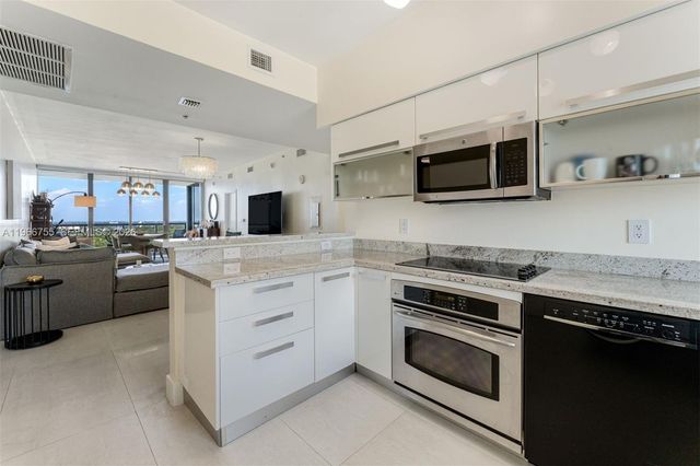 601 NE 36th St 1703, Miami, FL 33137