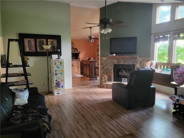 33 Dogwood Street, West Fork, AR 72774