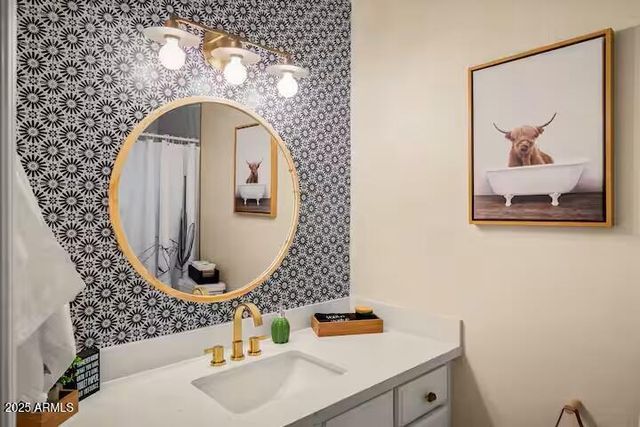 7412 S ELM Street, Tempe, AZ 85283