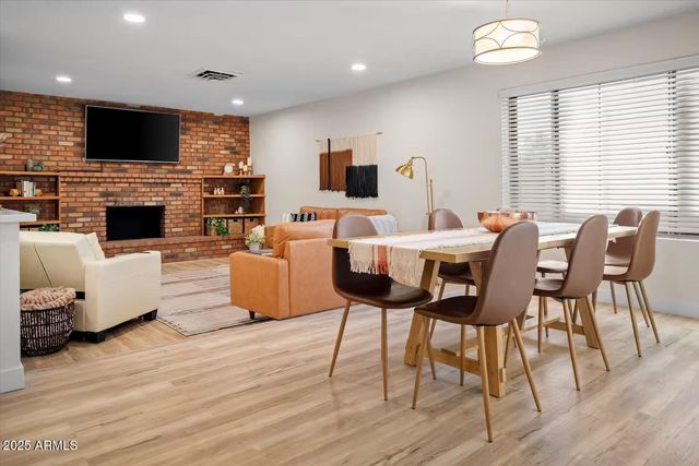 7412 S ELM Street, Tempe, AZ 85283