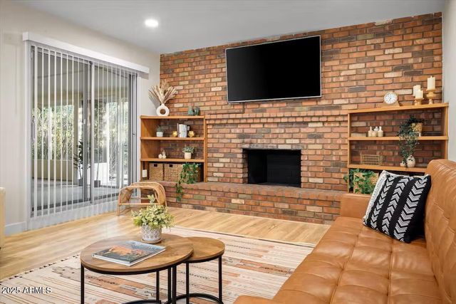 7412 S ELM Street, Tempe, AZ 85283