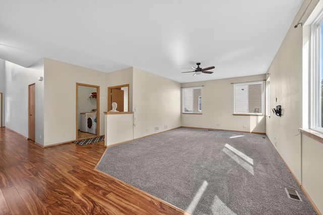 746 Bluebell Lane, Pingree Grove, IL 60140
