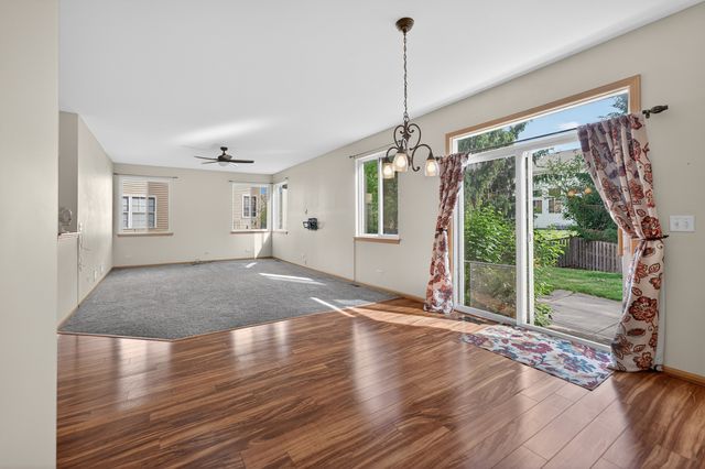 746 Bluebell Lane, Pingree Grove, IL 60140