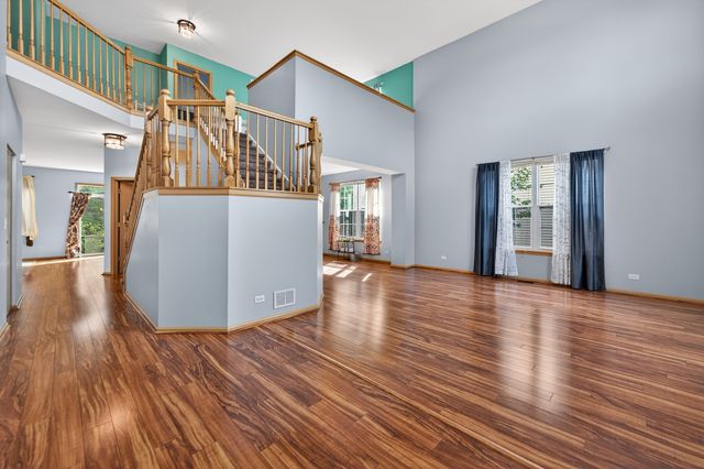 746 Bluebell Lane, Pingree Grove, IL 60140