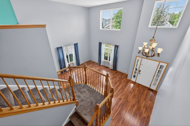 746 Bluebell Lane, Pingree Grove, IL 60140