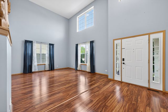 746 Bluebell Lane, Pingree Grove, IL 60140