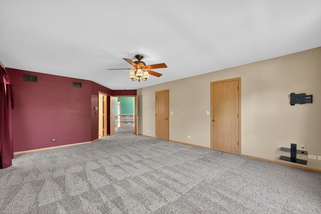 746 Bluebell Lane, Pingree Grove, IL 60140