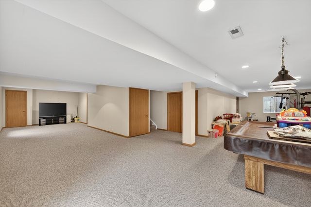 746 Bluebell Lane, Pingree Grove, IL 60140