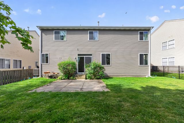 746 Bluebell Lane, Pingree Grove, IL 60140