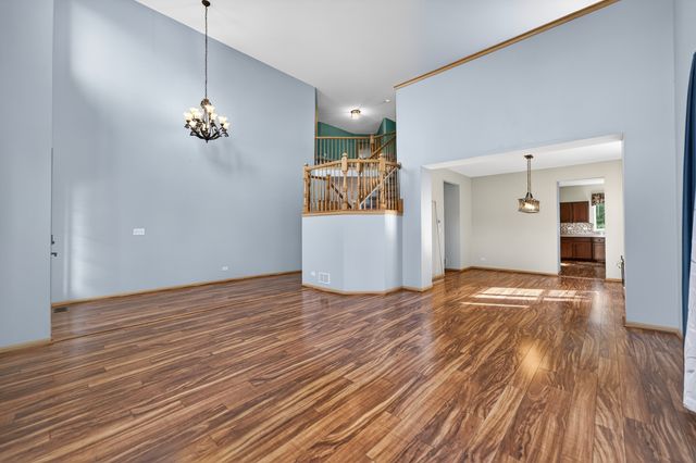 746 Bluebell Lane, Pingree Grove, IL 60140