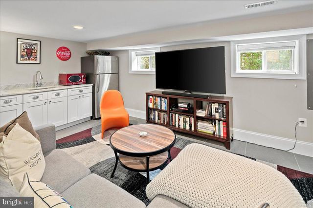 5814 5TH ST NW, Washington, DC 20011