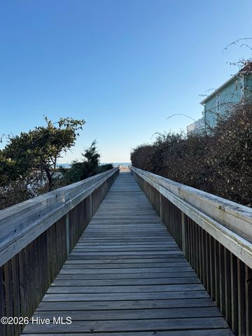 128 Page Place, Emerald Isle, NC 28594