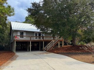 128 Page Place, Emerald Isle, NC 28594