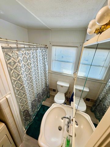 811 Cedar St., Georgetown, SC 29440