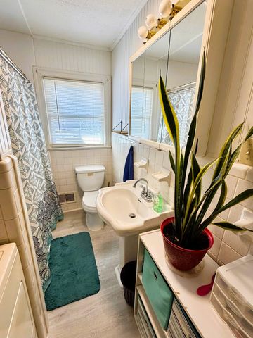 811 Cedar St., Georgetown, SC 29440