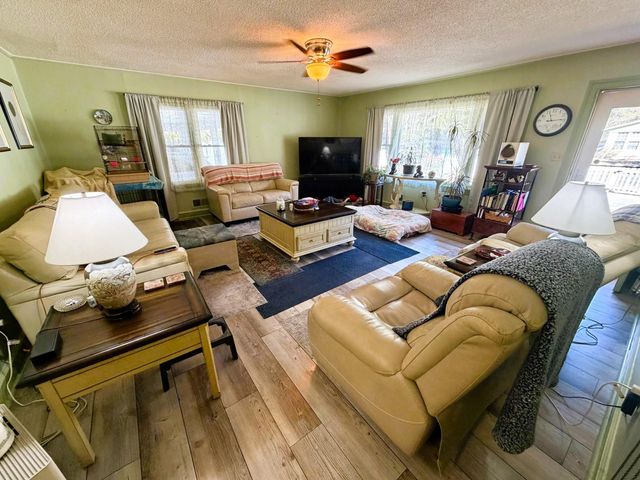 811 Cedar St., Georgetown, SC 29440