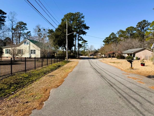 811 Cedar St., Georgetown, SC 29440