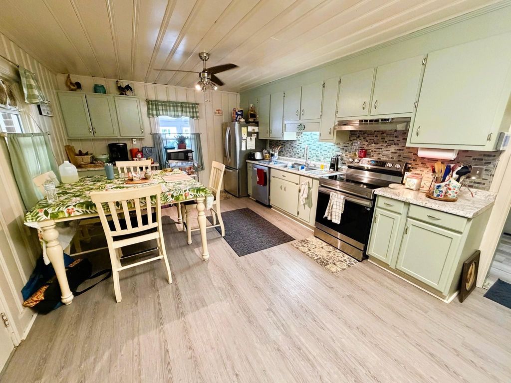 811 Cedar St., Georgetown, SC 29440 — photo 3