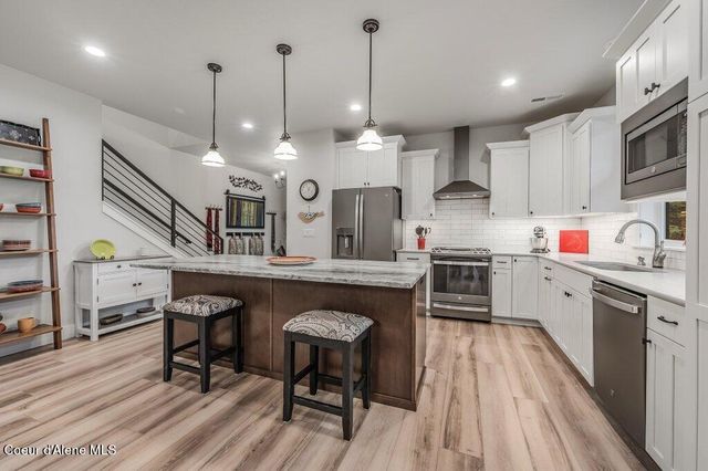 891 Ames WAY, Dover, ID 83825