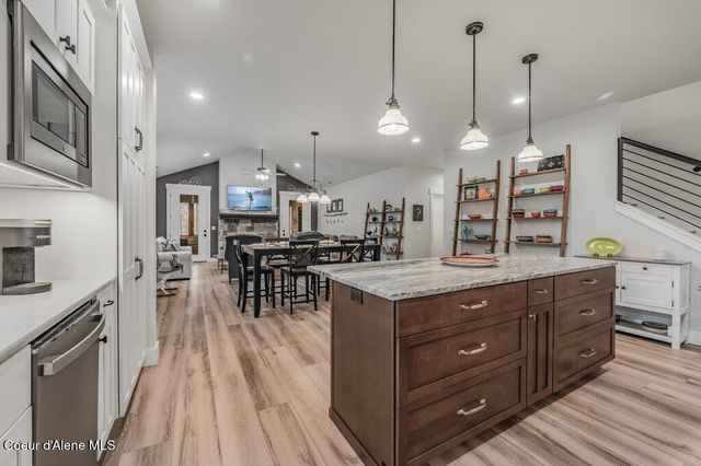 891 Ames WAY, Dover, ID 83825