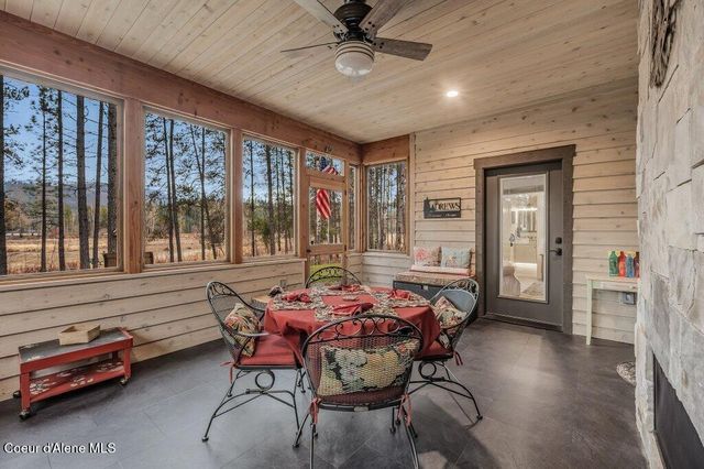 891 Ames WAY, Dover, ID 83825