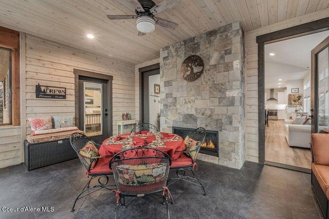 891 Ames WAY, Dover, ID 83825