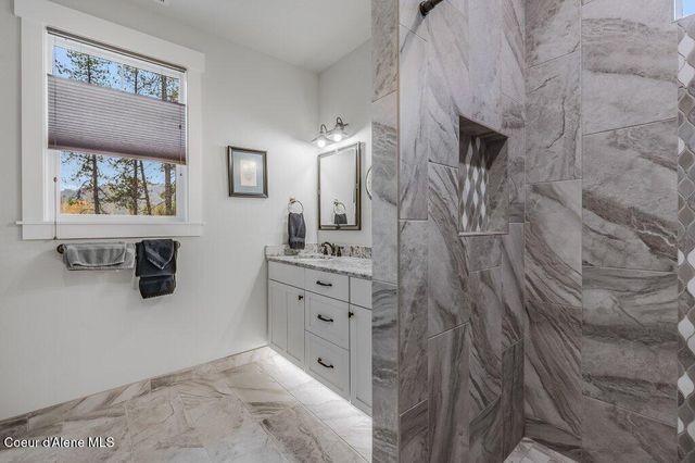 891 Ames WAY, Dover, ID 83825