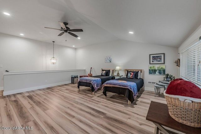 891 Ames WAY, Dover, ID 83825