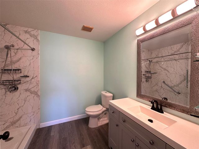 5604 Man O War Stretch DR, Del Valle, TX 78617