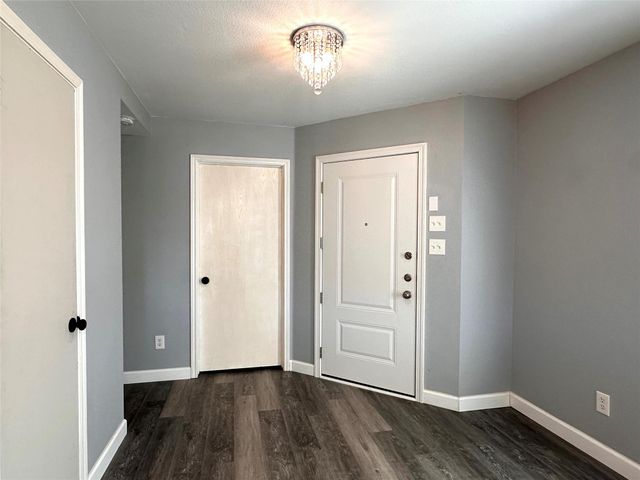 5604 Man O War Stretch DR, Del Valle, TX 78617