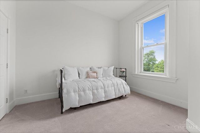 1931 Bigelow Street, Cincinnati, OH 45219
