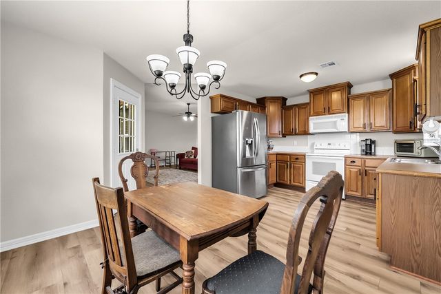 511 Dewberry Lane, Centerton, AR 72719