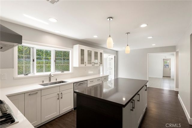 1901 Altura, Corona Del Mar, CA 92625