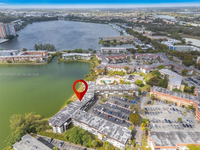 1530 NE 191st St 105, Miami, FL 33179