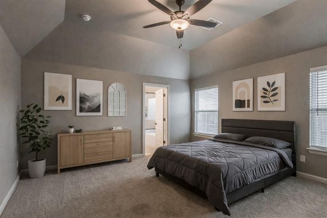 509 Carlow Way, Yukon, OK 73099