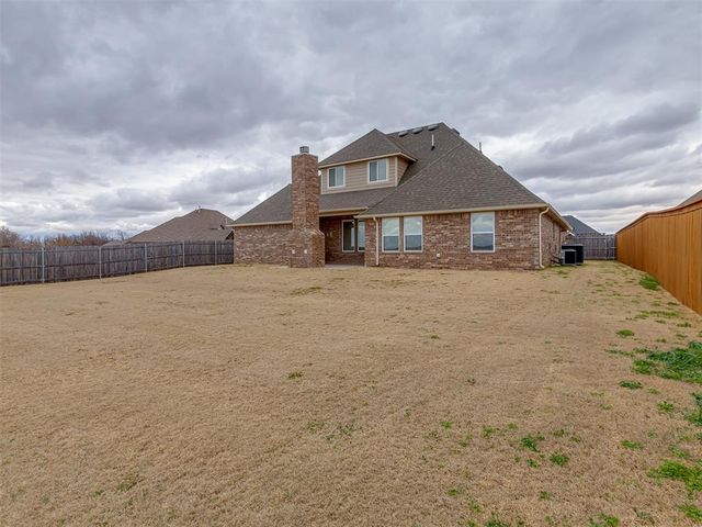509 Carlow Way, Yukon, OK 73099