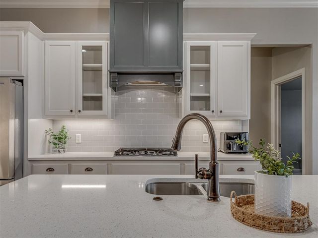 509 Carlow Way, Yukon, OK 73099