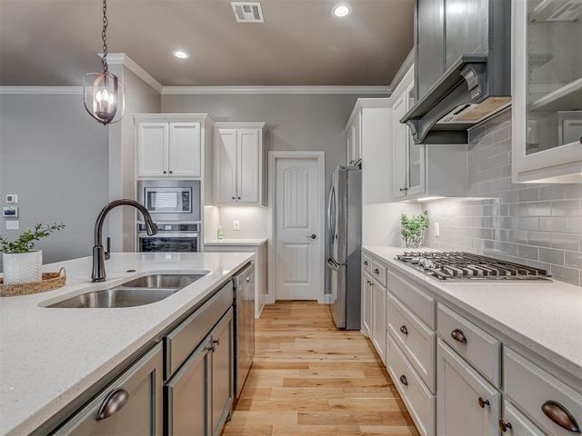 509 Carlow Way, Yukon, OK 73099