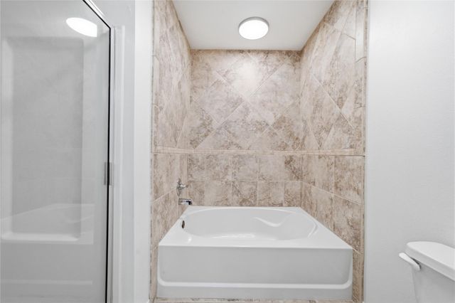 727 Bunker Hill Road 7, Houston, TX 77024