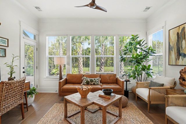 6436 Berg St., Murrells Inlet, SC 29576