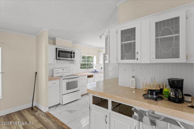 24027 NW 183RD AVE Avenue, High Springs, FL 32643