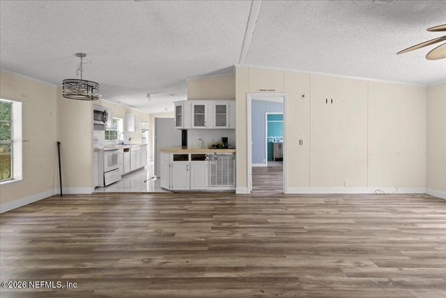 24027 NW 183RD AVE Avenue, High Springs, FL 32643