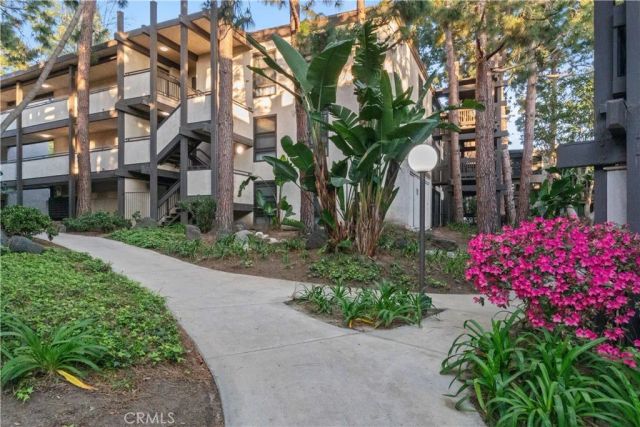 8650 Gulana, Playa Del Rey, CA 90293