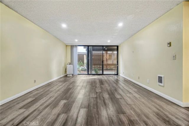 8650 Gulana, Playa Del Rey, CA 90293