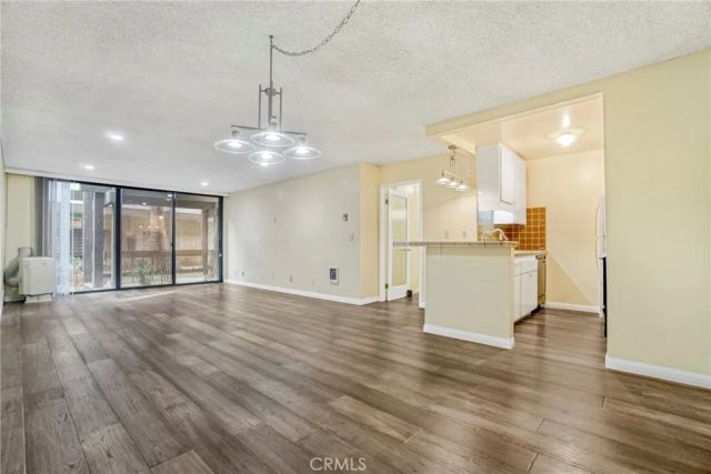 8650 Gulana, Playa Del Rey, CA 90293