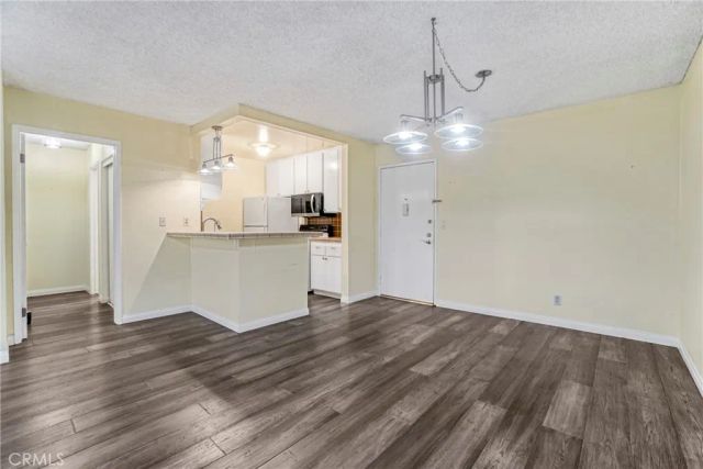 8650 Gulana, Playa Del Rey, CA 90293